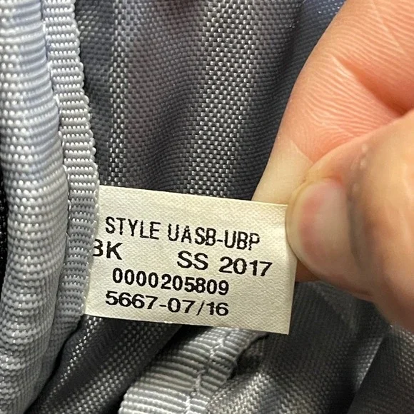 Under Armour UASB-UBP Undeniable Bat Pack Black Baseball Softball Bag Backpack - Picture 2 of 16